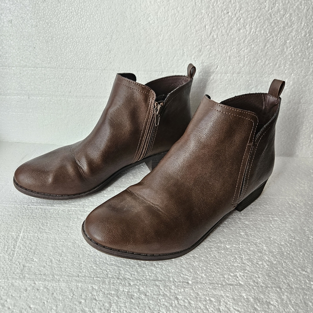 ME TOO JULIA BROWN ANKLE BOOTS SIZE 10